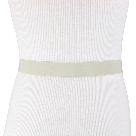 BCBG • Gray Quilted Stretch Faux Leather Belt - Picture 2 of 2